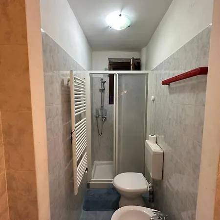 In בית אירוח